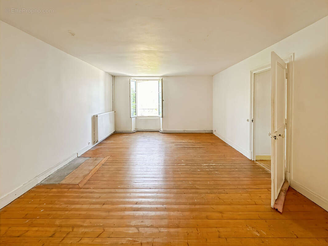 Maison à VIENNE-EN-ARTHIES