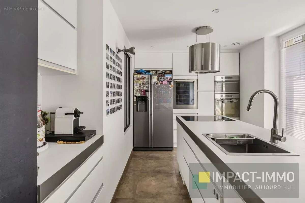 Appartement à LEVALLOIS-PERRET