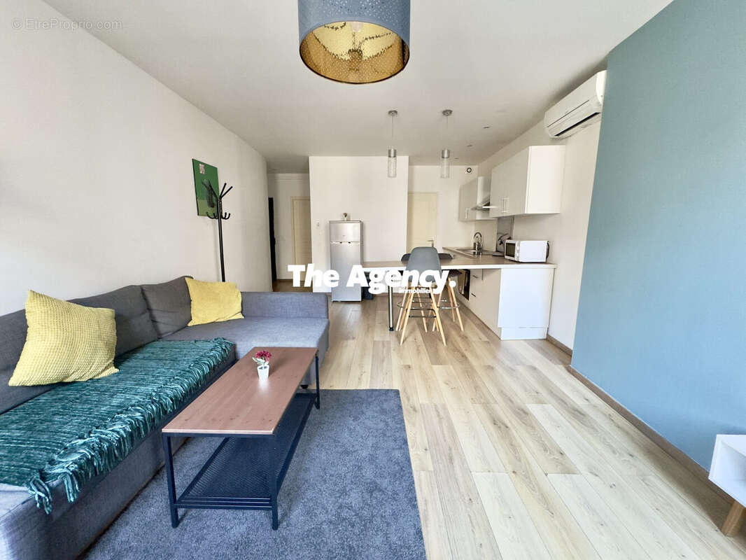 Appartement à MARSEILLE-1E