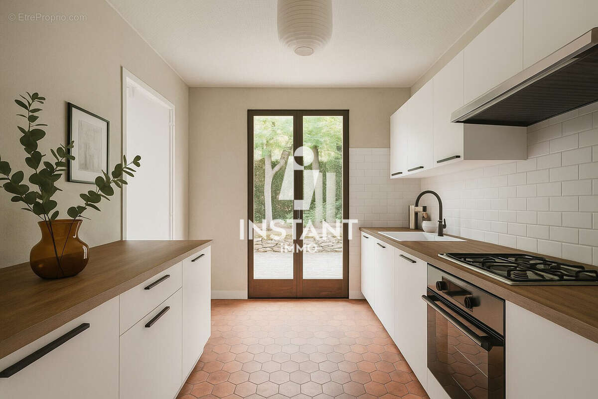 Maison à LINAS