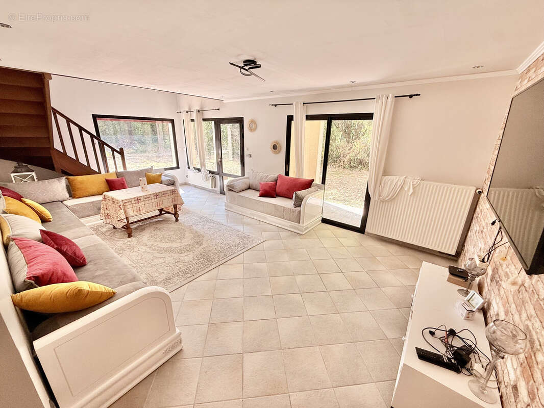 Exclusivite ! a vendre a saint aignan de grand lieu jolie maison familiale de 180 m2 - 4 chambres + 1 bureau + - photo 6