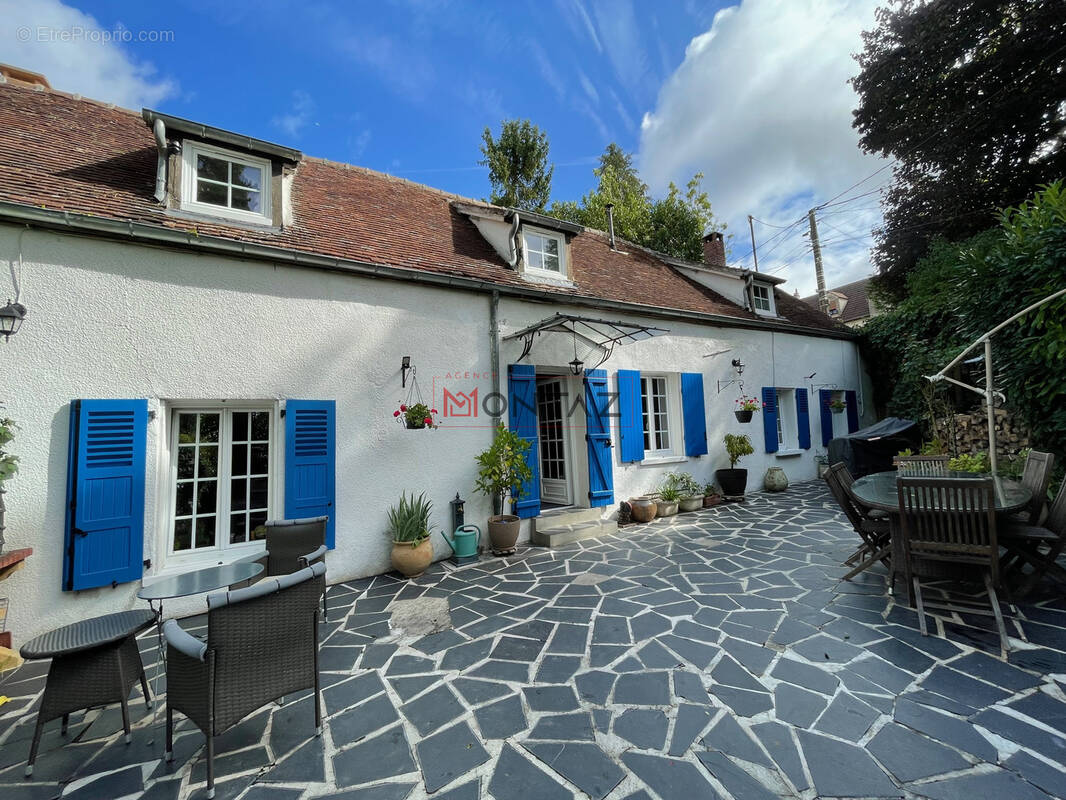 Maison à JOUY-SUR-MORIN