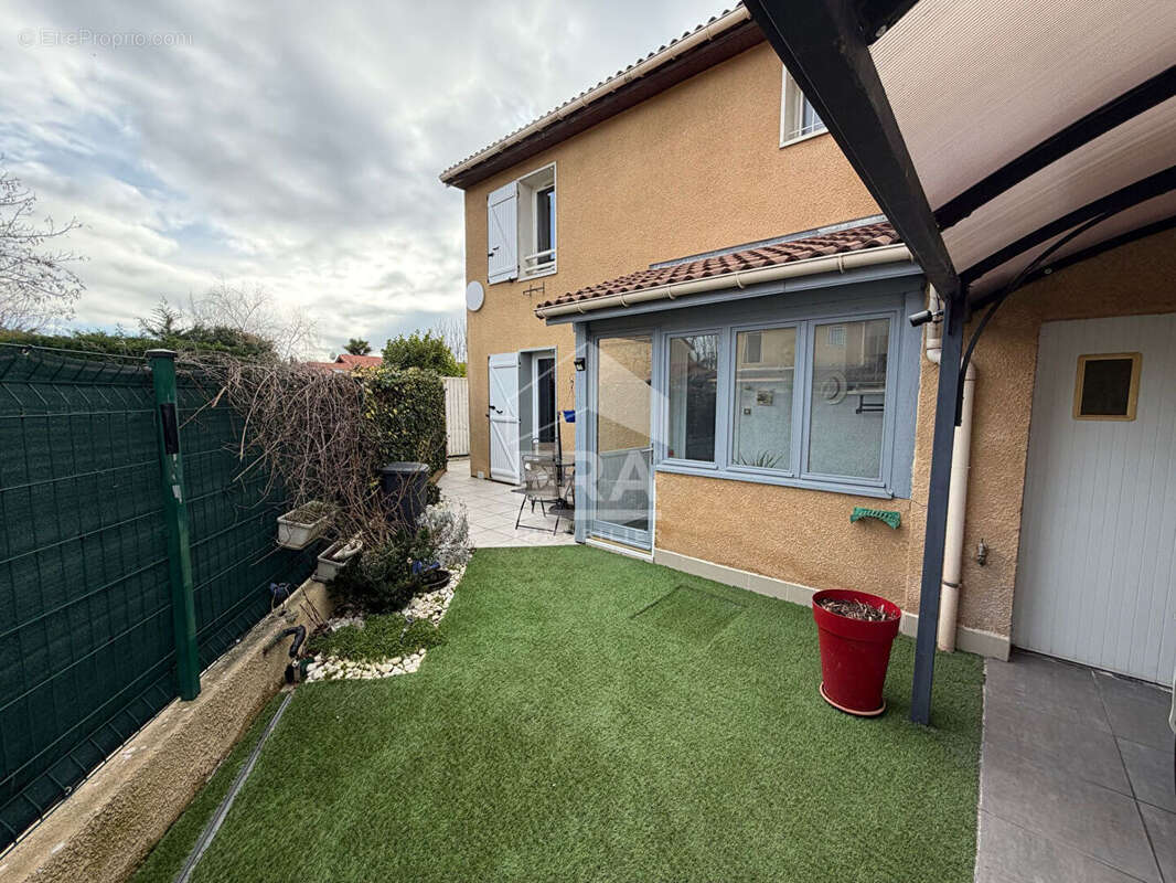 Maison à VILLEFONTAINE