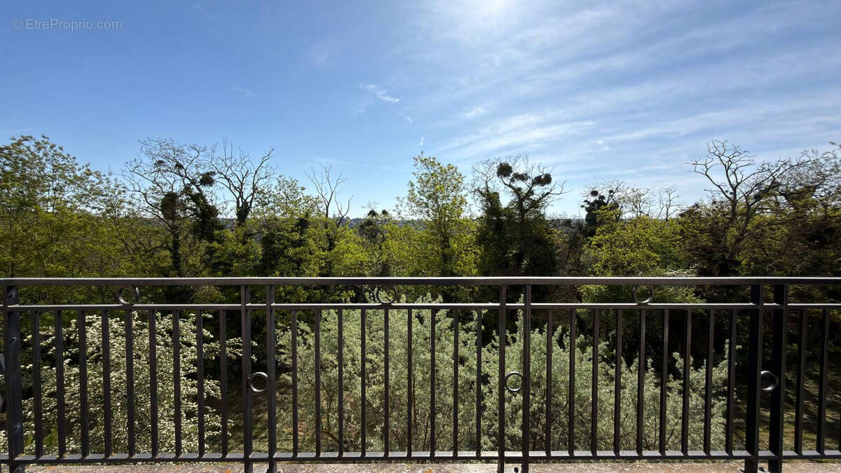 Appartement à CORBEIL-ESSONNES