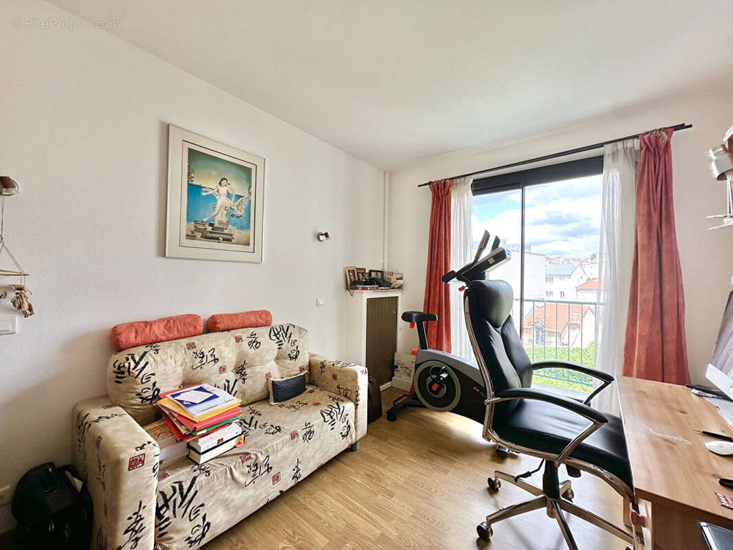 Appartement à FONTENAY-SOUS-BOIS