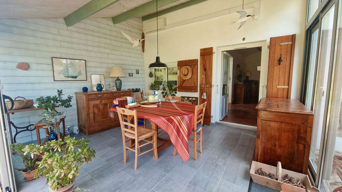 Maison à GROSBREUIL