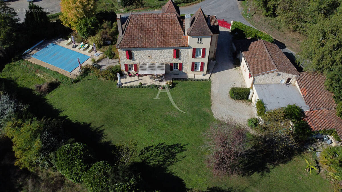 Maison à PRAYSSAC
