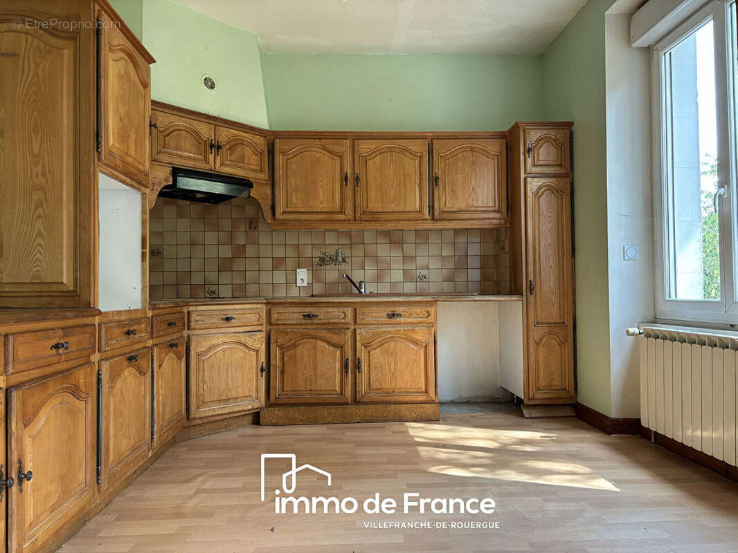 Maison  7 pièce(s) 157 m2 - photo 2