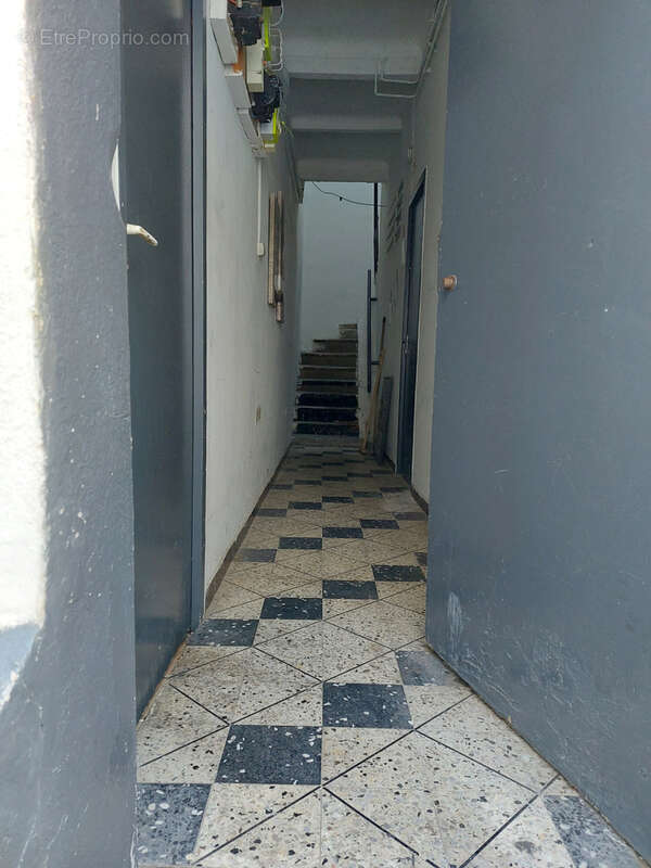 Appartement à MARSEILLE-3E