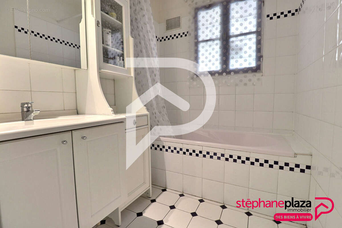 Maison à CONFLANS-SAINTE-HONORINE