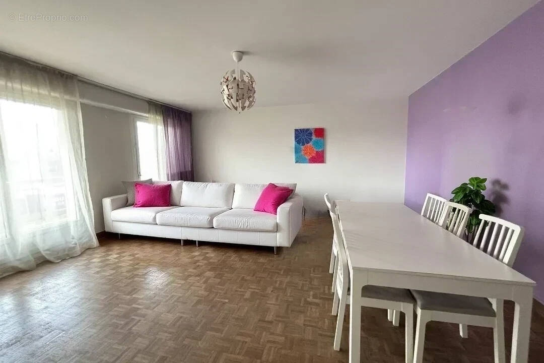 Appartement à EPINAY-SUR-SEINE