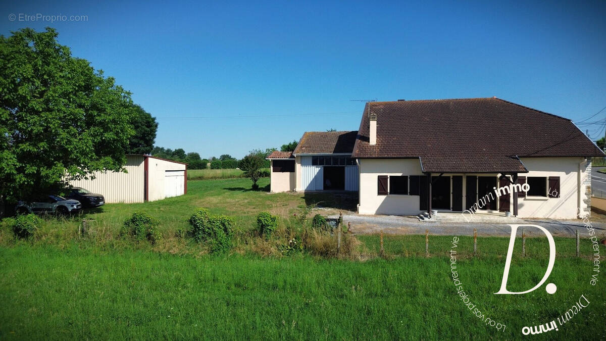 Maison à SAINT-PE-DE-LEREN