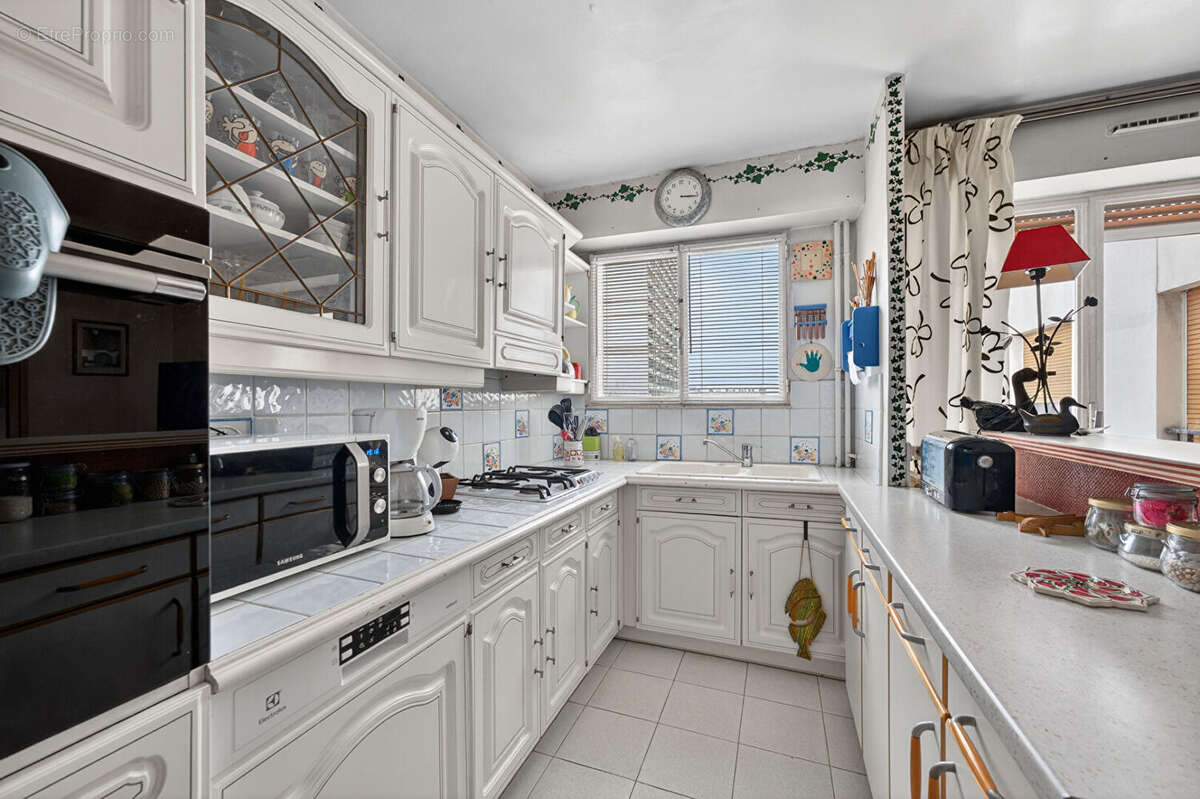 Appartement à PARIS-20E