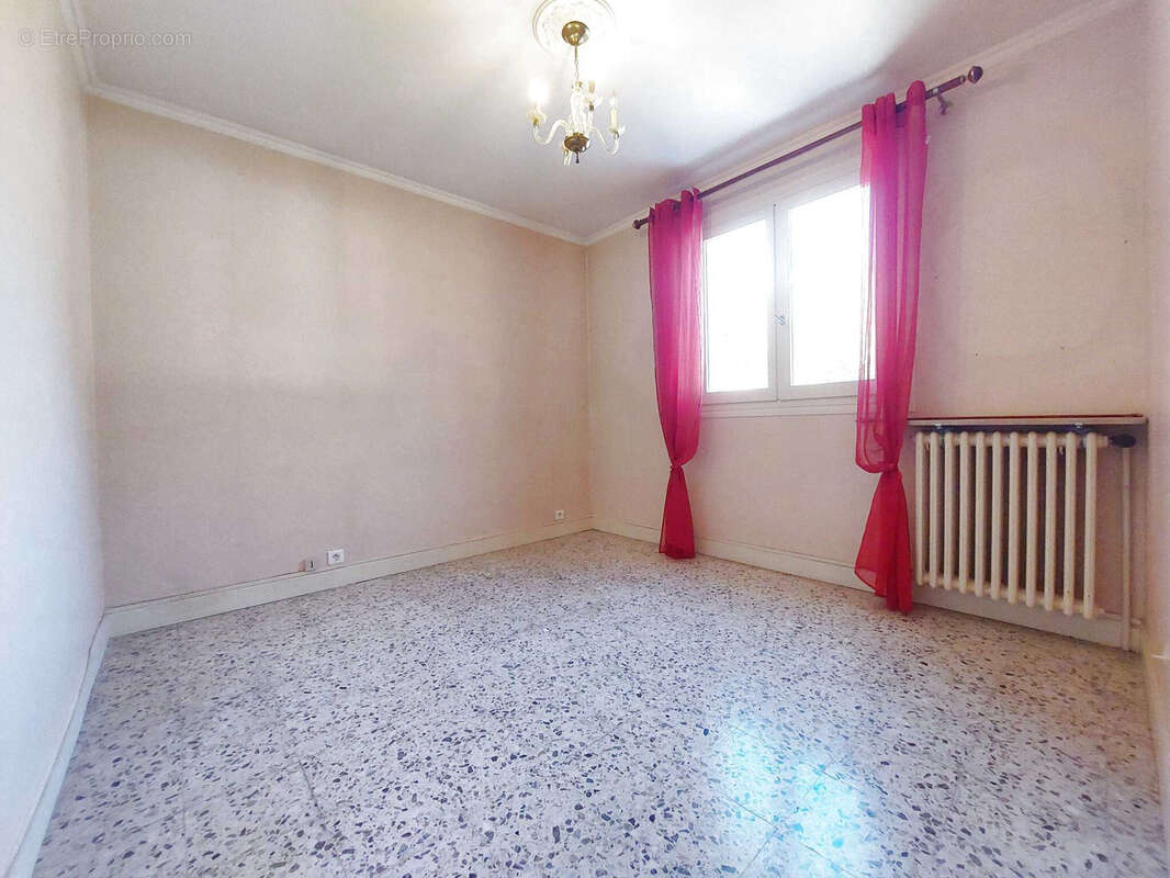 Appartement à BREIL-SUR-ROYA