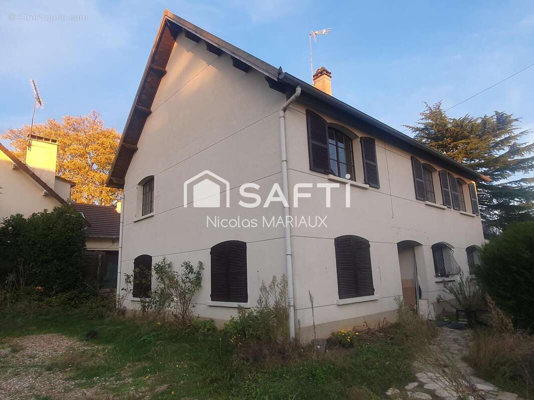 Photo 2 - Maison à MARGENCY