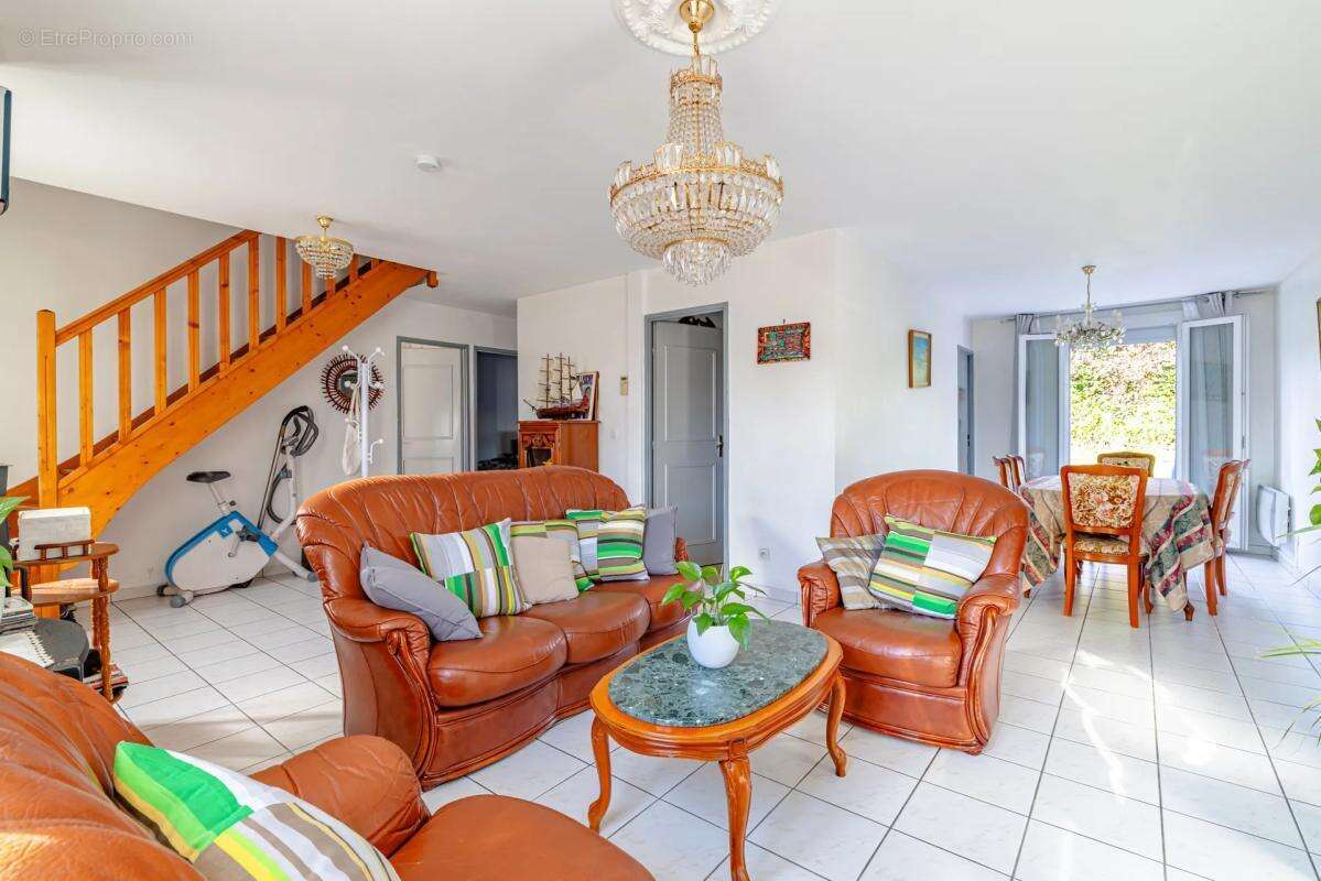 Maison à GOUSSAINVILLE