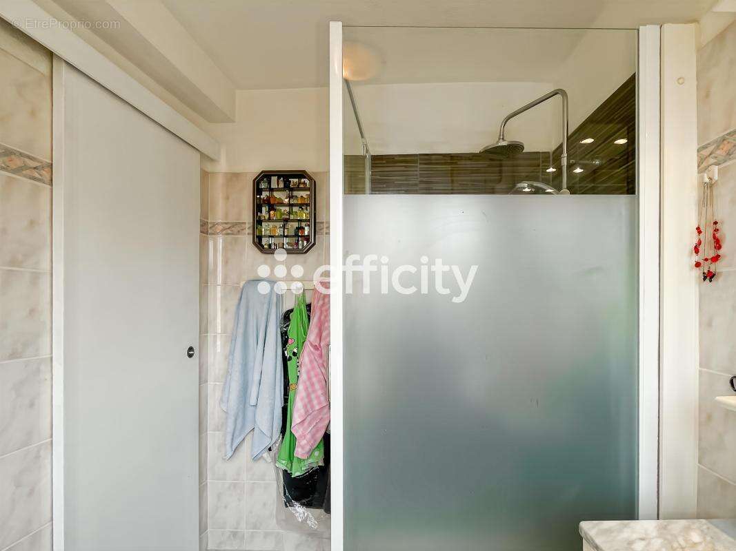 Maison 100 m² à Saint-Paterne  - photo 5