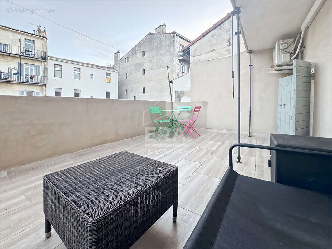 Appartement à MARSEILLE-4E