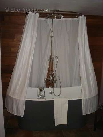 Maison à VEZENOBRES