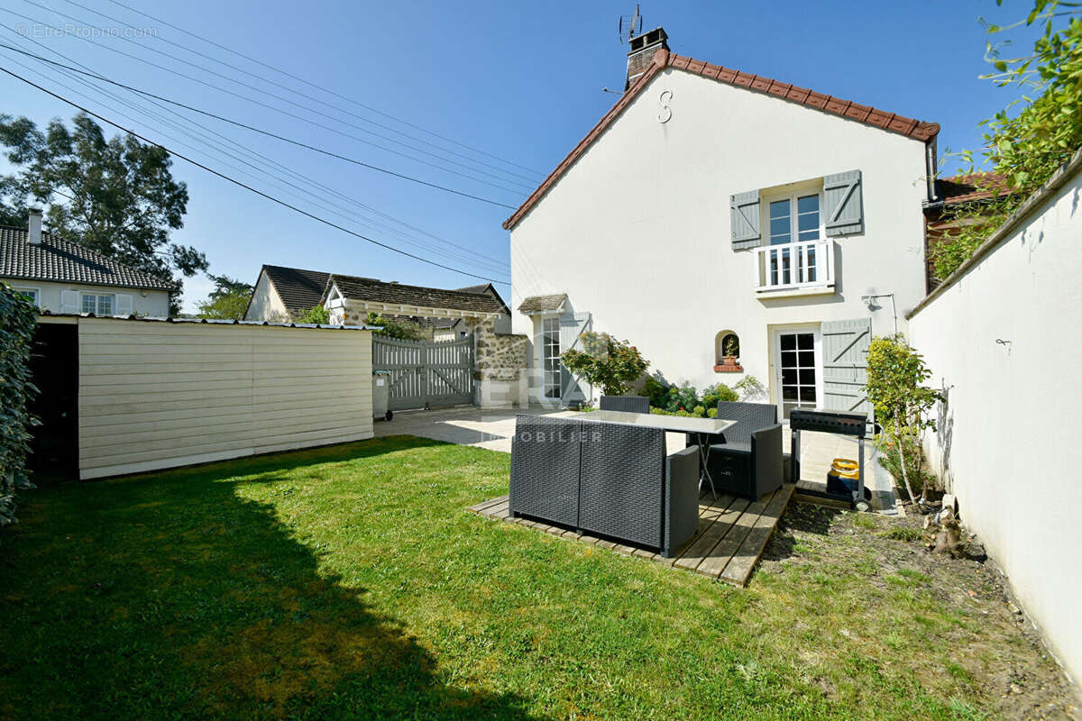 Maison à JOUARS-PONTCHARTRAIN