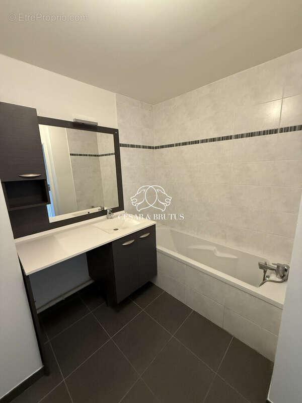 Appartement à CAILLOUX-SUR-FONTAINES