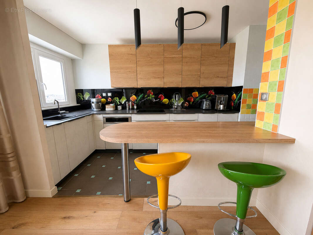 Appartement à COURBEVOIE