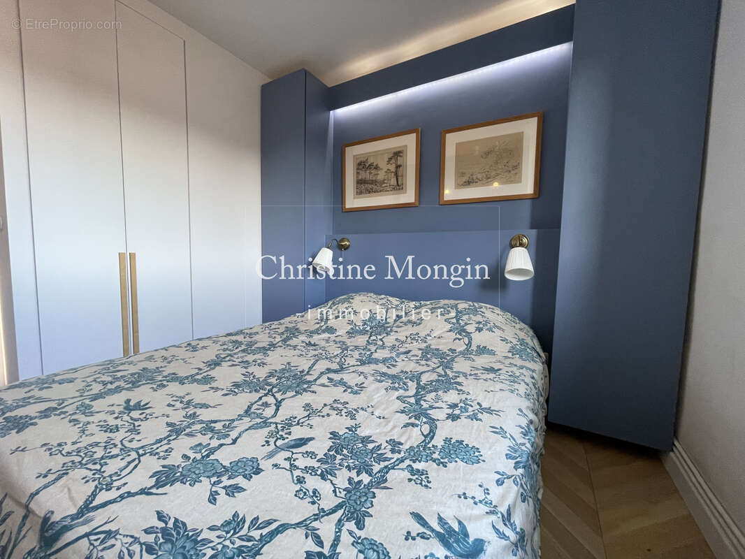 Appartement à NEUILLY-SUR-SEINE