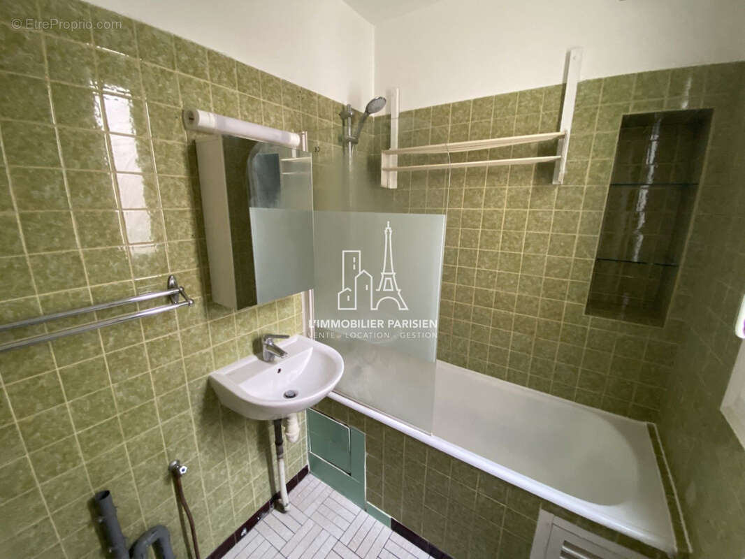 Appartement à PARIS-18E