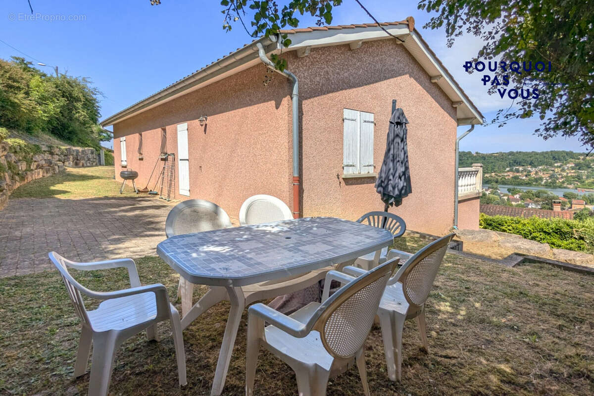 Maison 200 m² à Couzon-Au-Mont-D'or  - photo 3