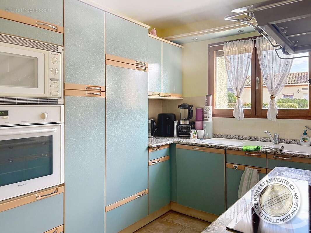 Maison à SAINT-LAURENT-DE-LA-SALANQUE