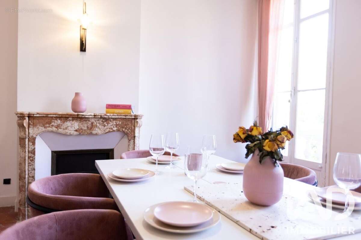Appartement 176 m² à Marseille-1e  - photo 3