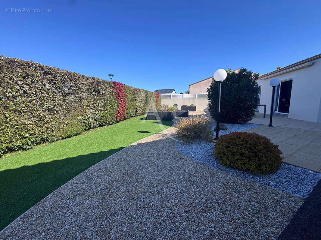 Maison à LONGEVILLE-SUR-MER