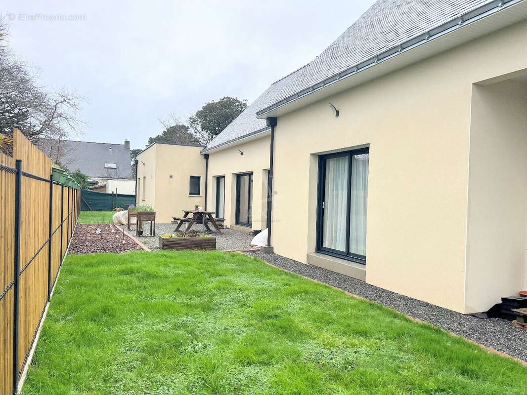 Maison à LA TURBALLE