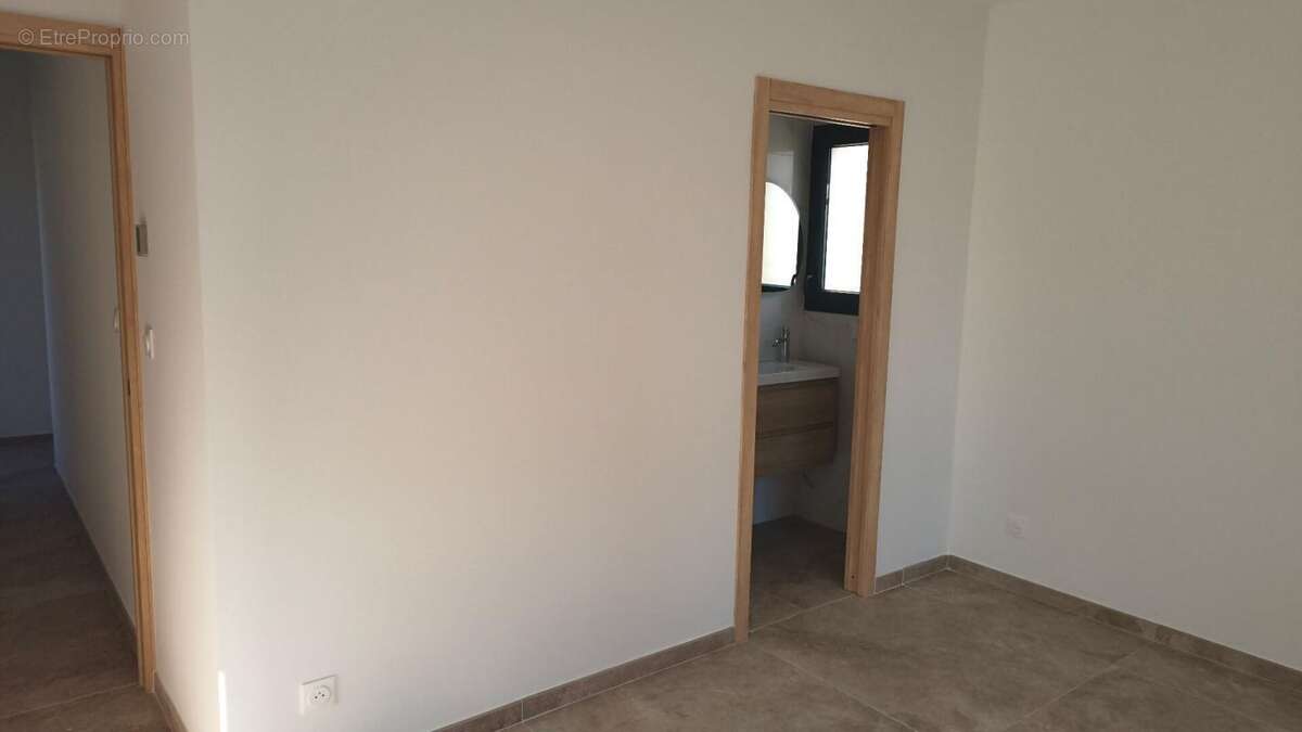 Maison à VALLON-PONT-D'ARC