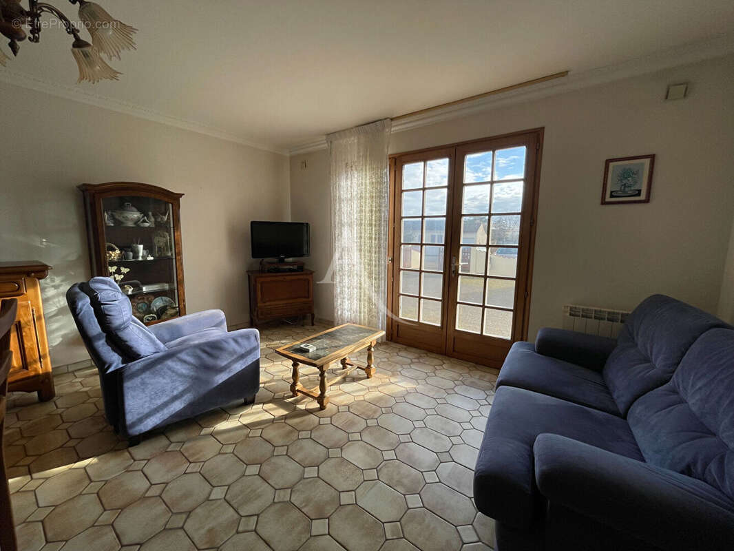 Maison à SAINT-HILAIRE-LA-FORET