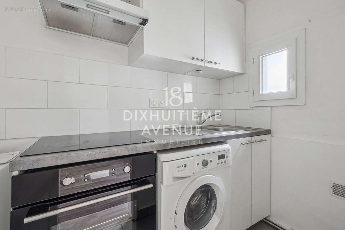 Appartement à PARIS-18E