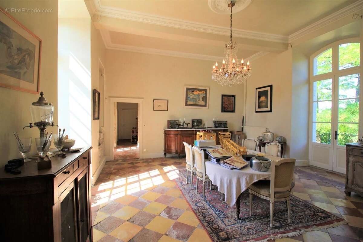 Maison à MONFLANQUIN