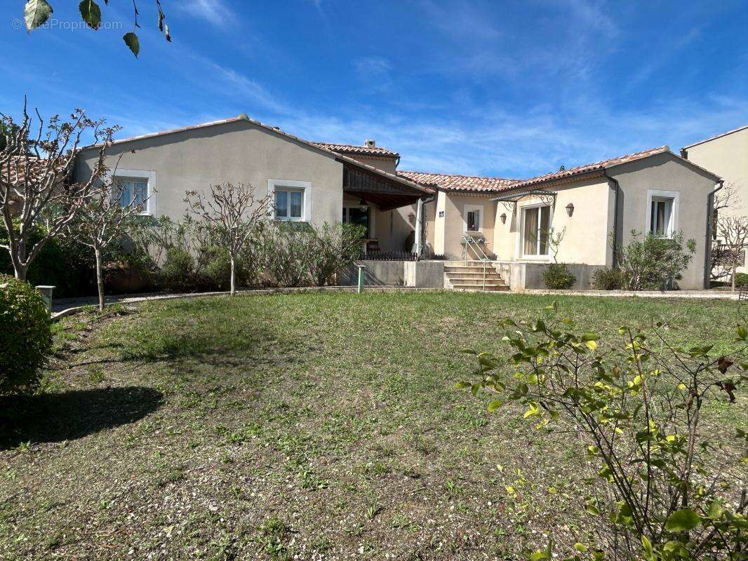 Maison à VAISON-LA-ROMAINE
