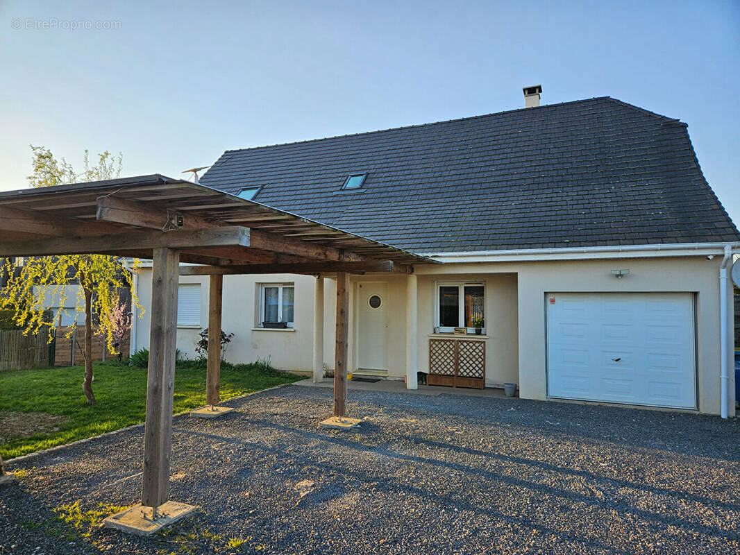 Maison à FRANQUEVILLE-SAINT-PIERRE