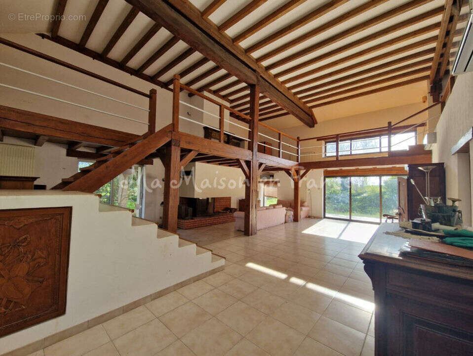 Maison à SAINT-POURCAIN-SUR-SIOULE