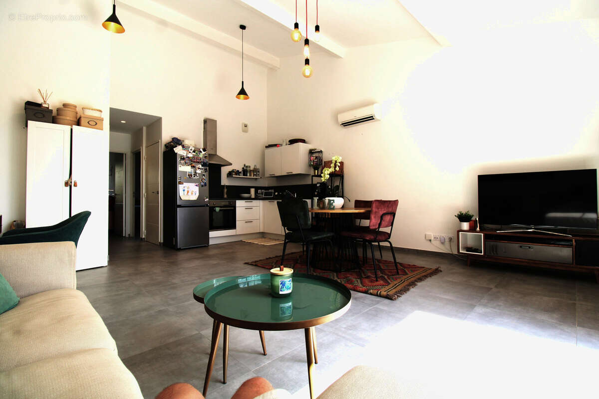 Appartement à GRIMAUD