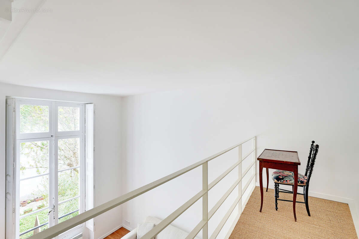 Appartement à PARIS-3E