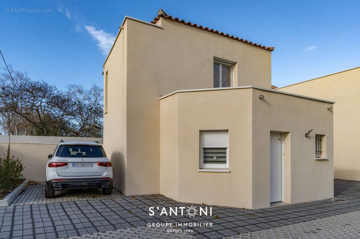 Maison à VIAS