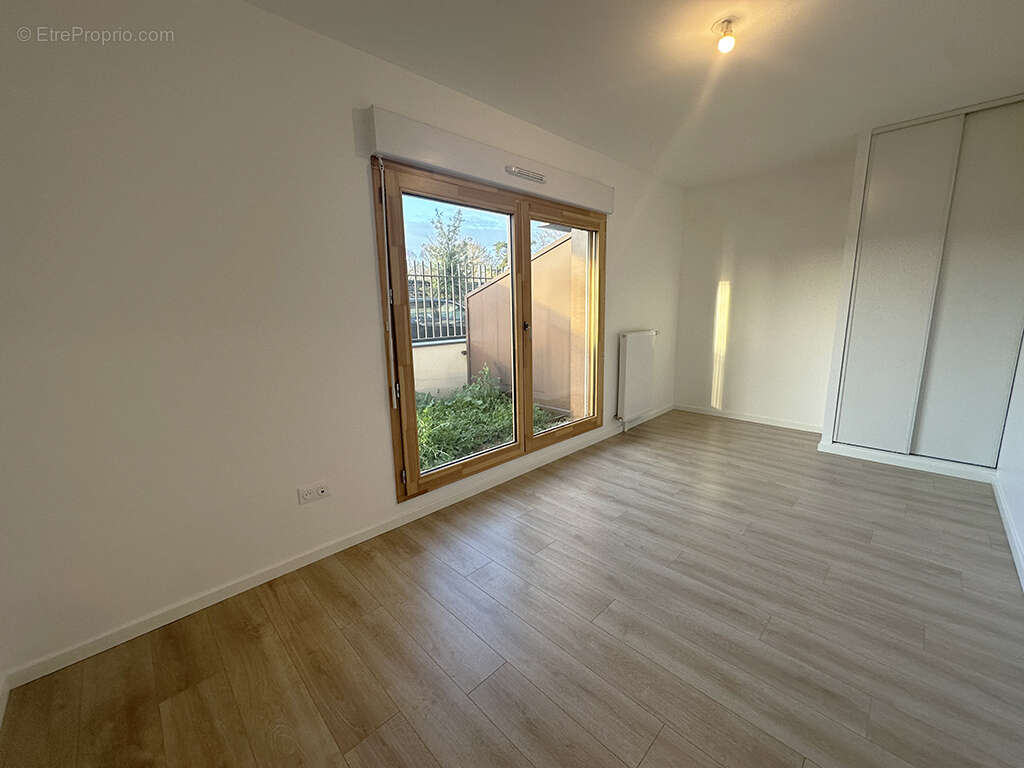 Appartement à SAINT-CYR-L'ECOLE