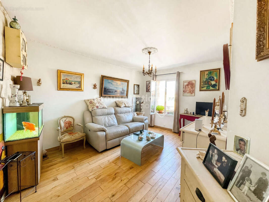 Appartement à BEAUCAIRE