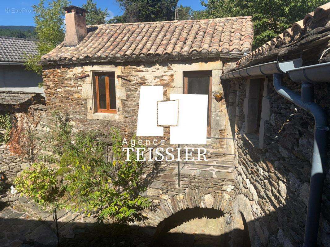 Maison à PONTEILS-ET-BRESIS