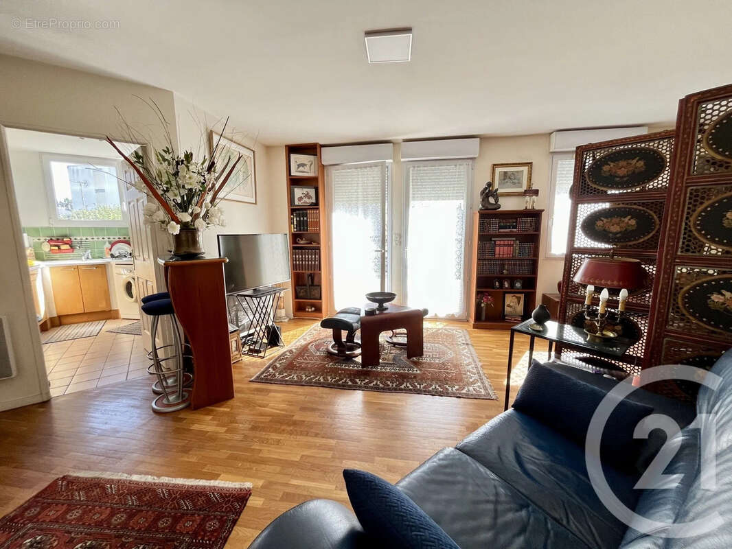 Appartement à SAINT-MAUR-DES-FOSSES