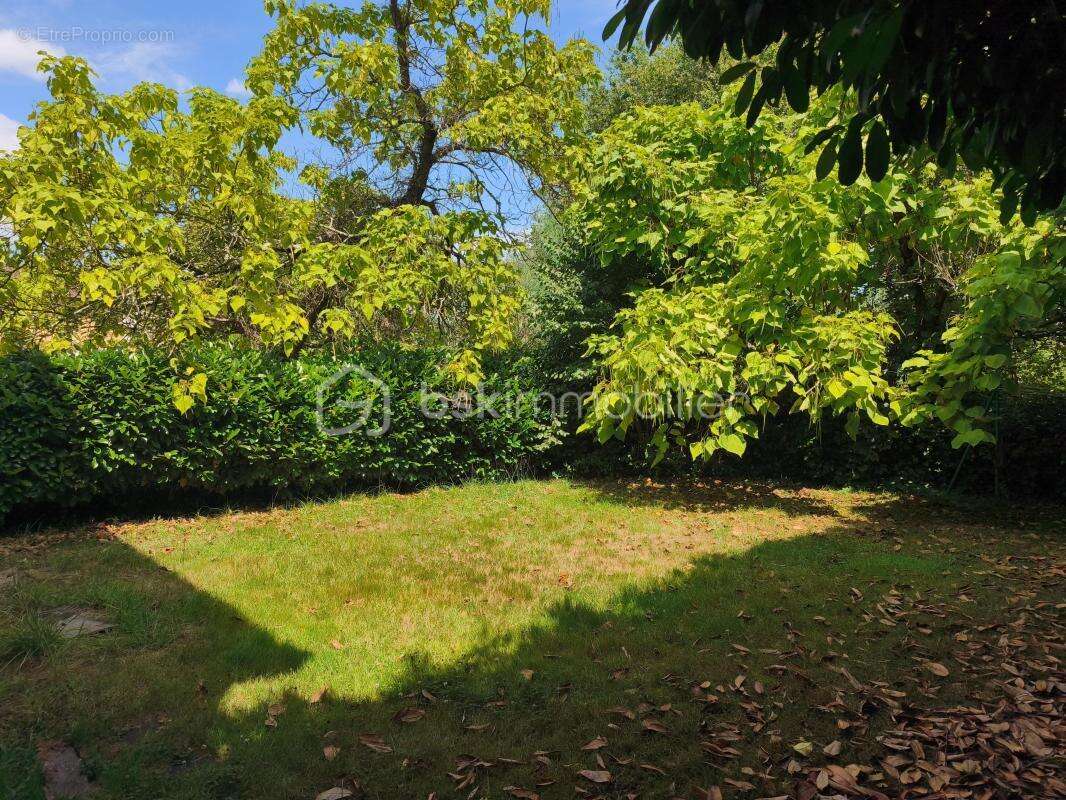 Maison à MONTPON-MENESTEROL