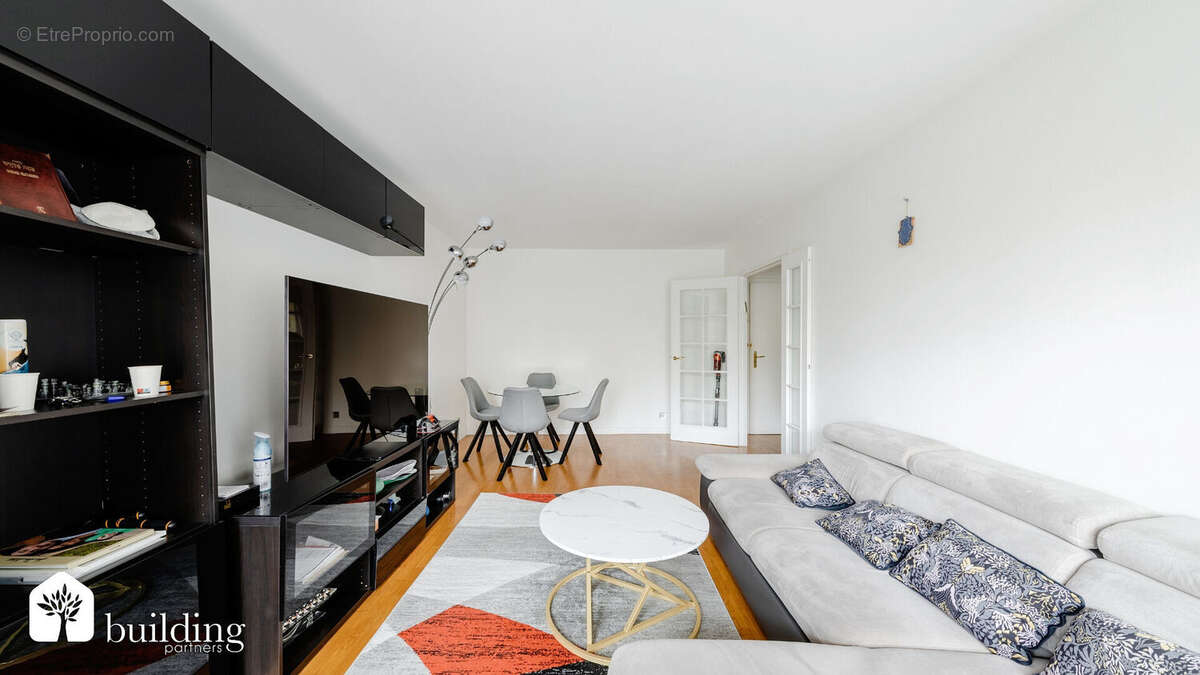 Appartement à LEVALLOIS-PERRET