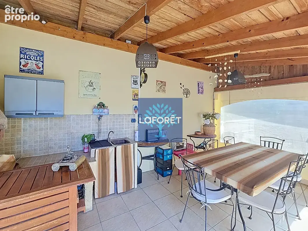 Maison 95m² avec piscine et jardin arboré - Brignais - photo 7